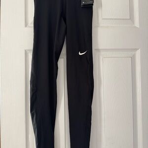 Nike Women's Black Training Leggings